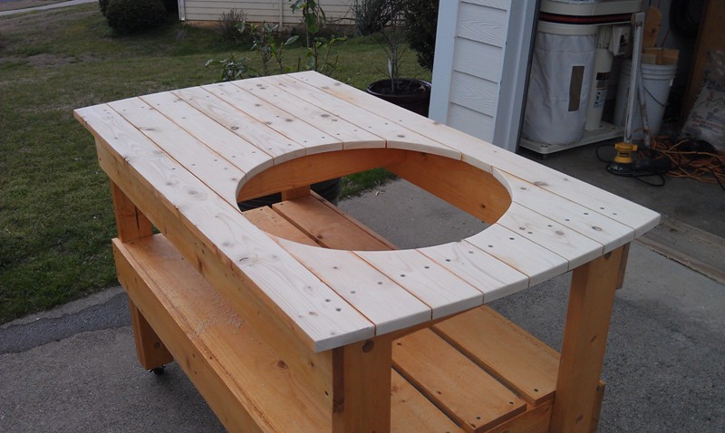 Completed top prior to cutting the hole for the Big Green Egg to fit.
