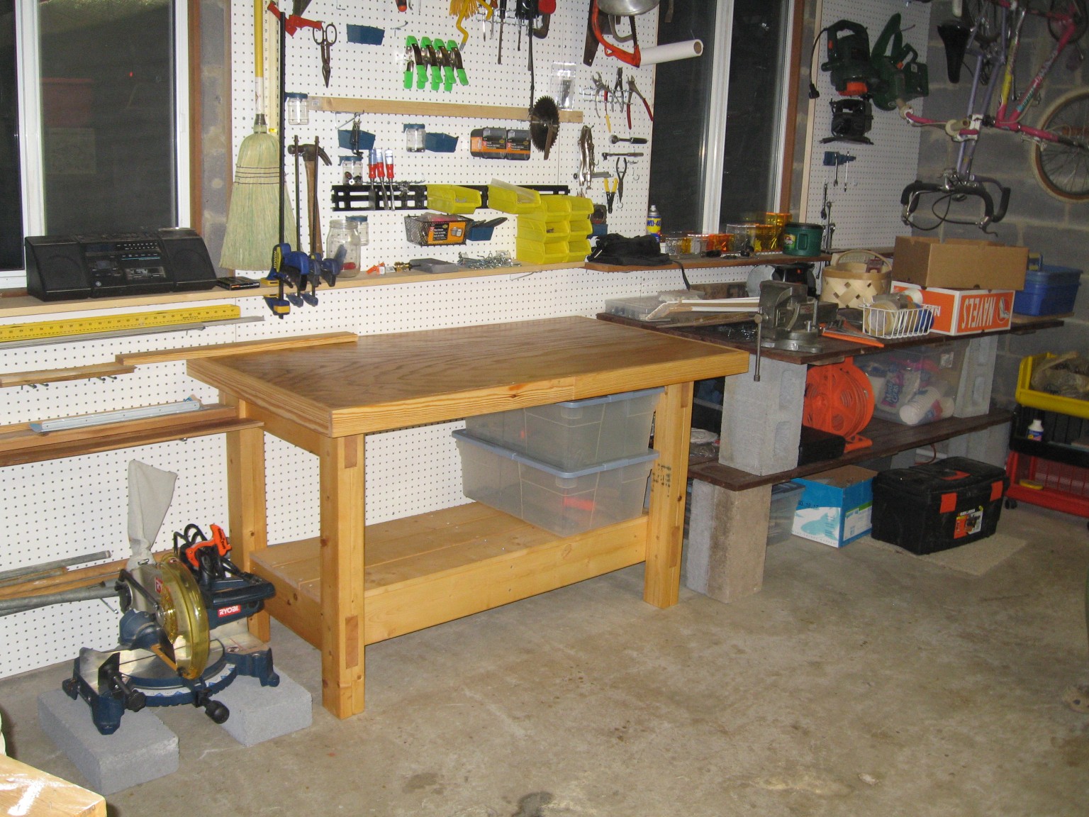 palns design: More Home made wood work bench